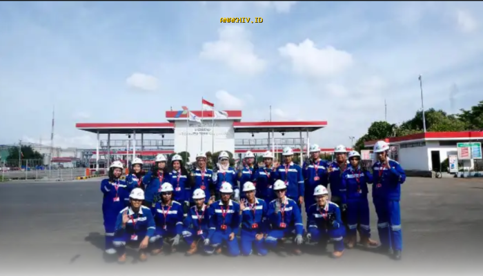Mahasiswa Teknik Logistik UPER Teliti Langsung Operasional TBBM Plumpang!