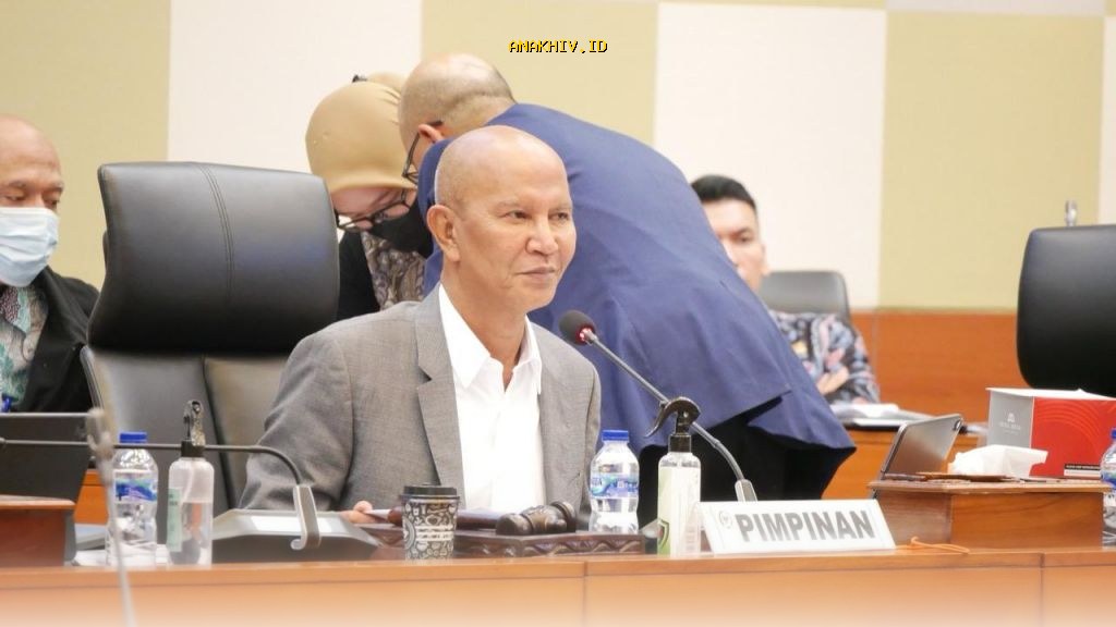 Mengapa DPR Tak Berwenang Tutup Ritel Modern? Said Abdullah Bongkar Fakta Mengejutkan!