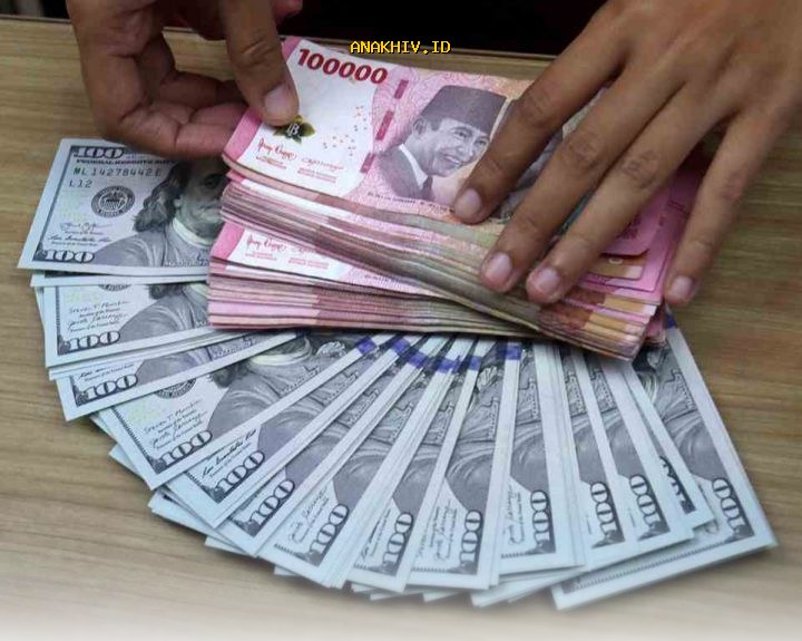 Rupiah Melesat Tajam, Tembus Level Rp16.802 per Dolar AS!