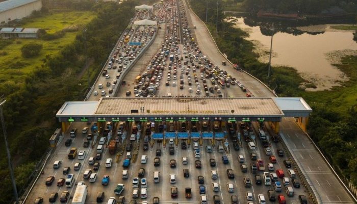 Arus Lalu Lintas di Tol Jabodetabek dan Jabar Mengalami Lonjakan Signifikan!