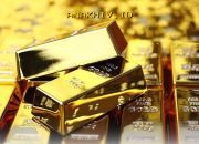 Investor Borong Emas, Harga Naik Tipis di Tengah Antusiasme Spektakuler!