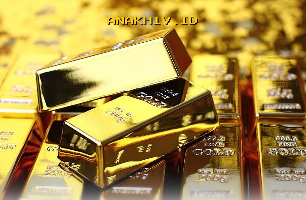 Investor Borong Emas, Harga Naik Tipis di Tengah Antusiasme Spektakuler!