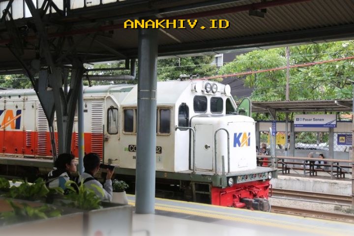 Lebaran 2026: Tiket Kereta Terjual Habis, KAI Ungkap Sisa Kursi yang Masih Tersedia!