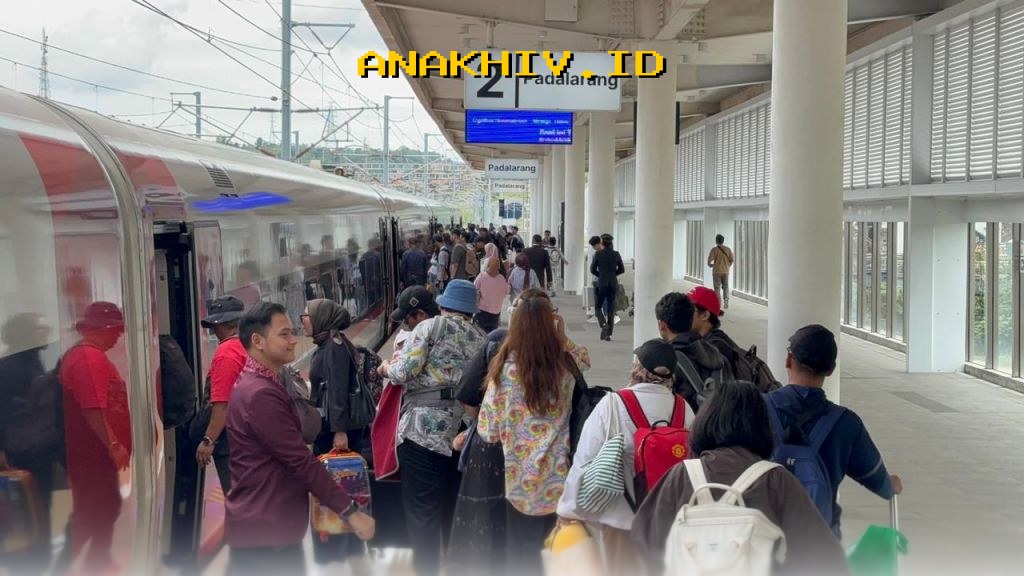 Libur Lebaran Hampir Usai, Tiket Whoosh 20 Ribu Lembar Diperkirakan Ludes Sebelum Libur Berakhir!