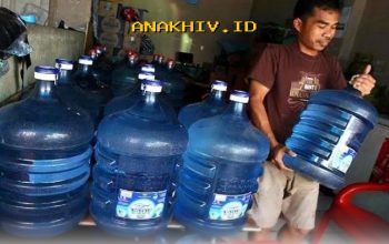 Mengapa Konsumen Memilih AMDK? Faktor Penentu yang Mempengaruhi Keputusan Pembelian Air Minum Dalam Kemasan!