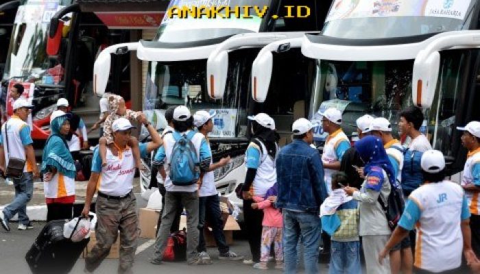 Pemudik Diberangkatkan IDSurvey Group ke 10 Kota Tujuan!