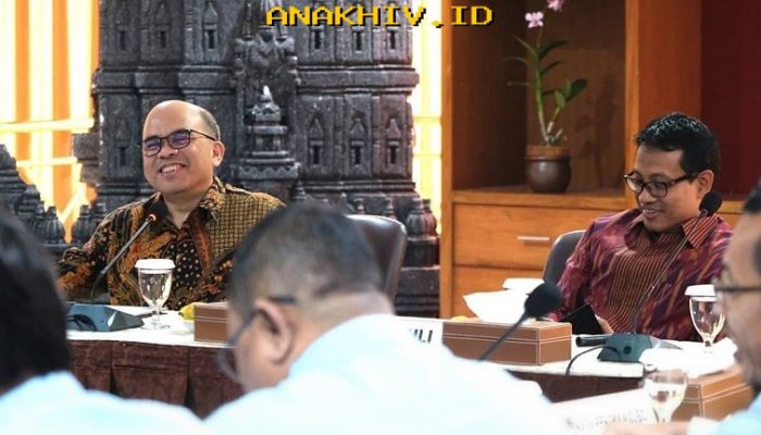 Robert Marbun Siapa? Penerus Heru Pambudi di Kemenkeu yang Mengejutkan!