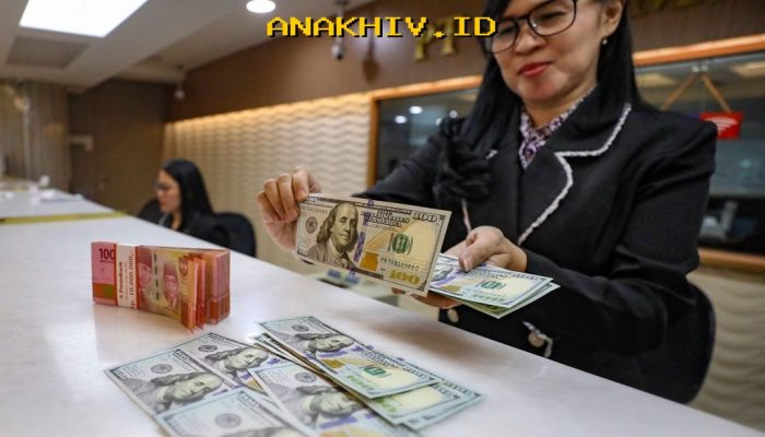 Rupiah Melemah Hingga Rp16.997 per Dolar AS Diduga Dipicu Sentimen Global!