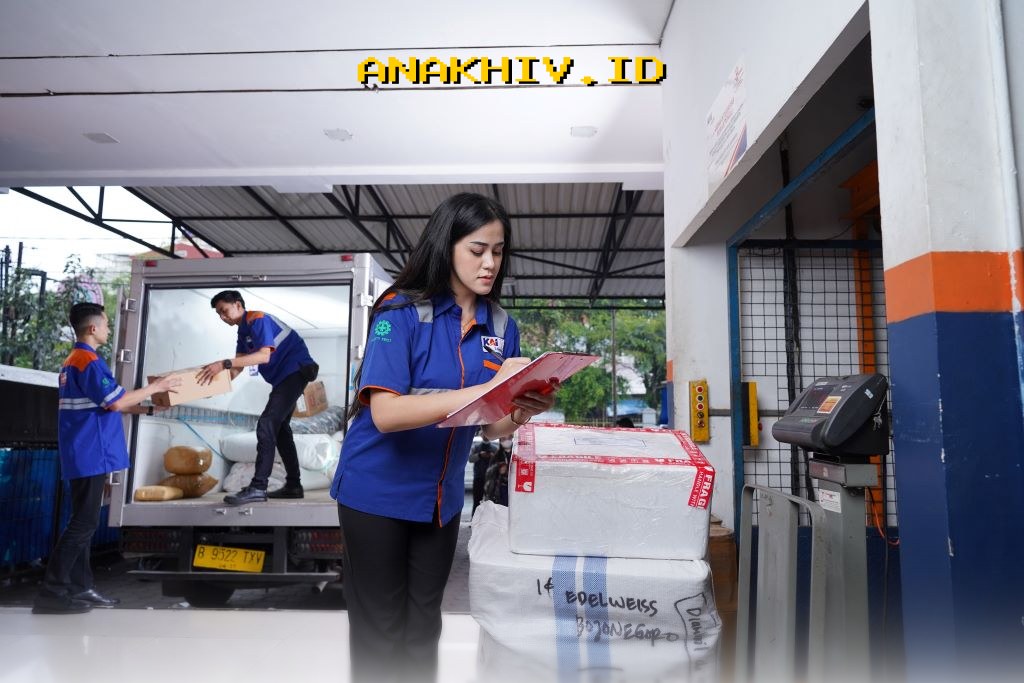 Ton Barang Berhasil Diangkut KAI Logistik Selama Ramadan Hingga Idulfitri!