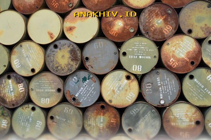 Harga Minyak Dunia Anjlok, Brent Naik Tajam 7% dan WTI Sentuh Level USD110 per Barel!