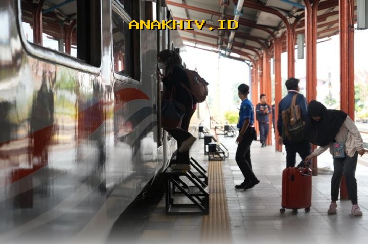 Penumpang Kereta Api Mudik Lebaran Ungkapkan Kepuasan Hingga 92,1%? Ini Kata Mereka!