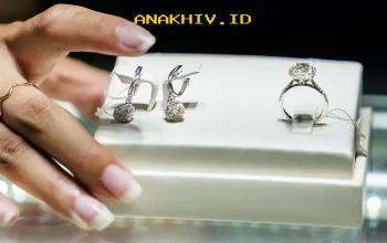Emas Perhiasan Tembus Harga Fantastis Hari Ini, Capai Rp2.570.000 per Gram!