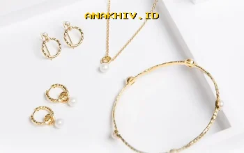 Harga Emas Perhiasan 18 Mei 2026 Turun Lagi, Simak Harga Termahal Rp2.420.000 per Gram!